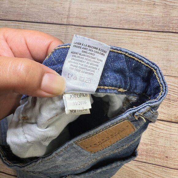 Aeropostale Distressed Blue Denim Midi‎ Shorts Women's Size 8 Ripped Frayed - Picture 5 of 8